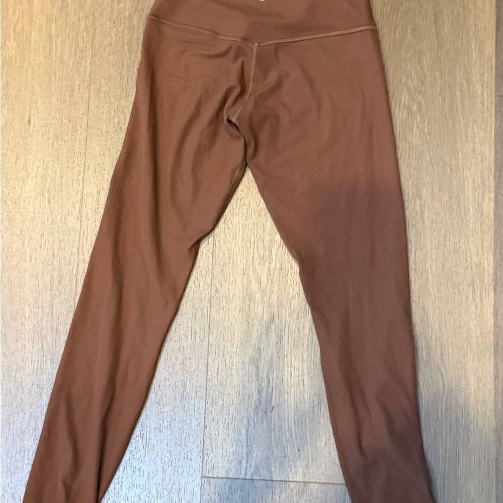 lululemon Ribbed Stretch Leggings in Rust Brown - Picture 3 of 5